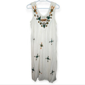 Vintage White Flowy Vacation Hippie Sleeveless Floral Embroidered Dress One Size
